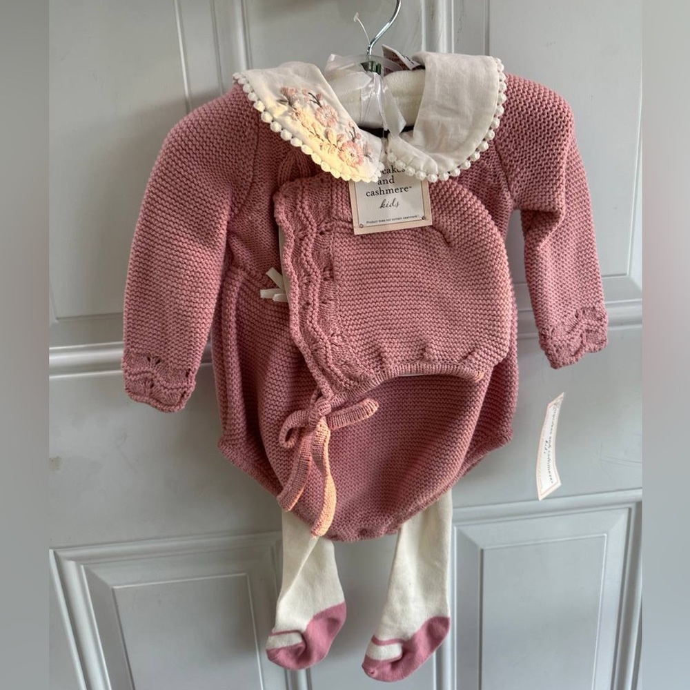 NWT Cupcake and Cashmere Knitted Dress, Bonnet and Tights 6-9M